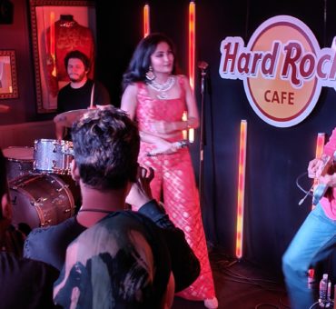 Vidya Vox sells out her London concert at Hard Rock Cafe in Mayfair