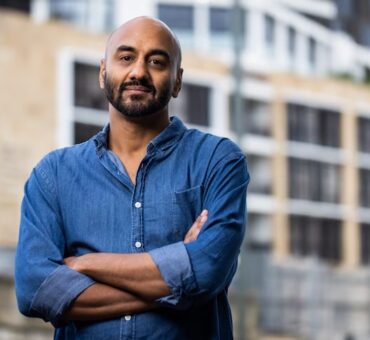 Australian Tamil writer S.Shakthidharan wins prestigious award & £130,000 prize